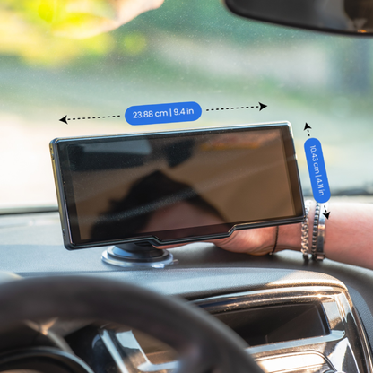 Dimensions de l’écran CarPlay One Max – largeur 23,88 cm (9,4 pouces) et hauteur 10,43 cm (4,1 pouces)